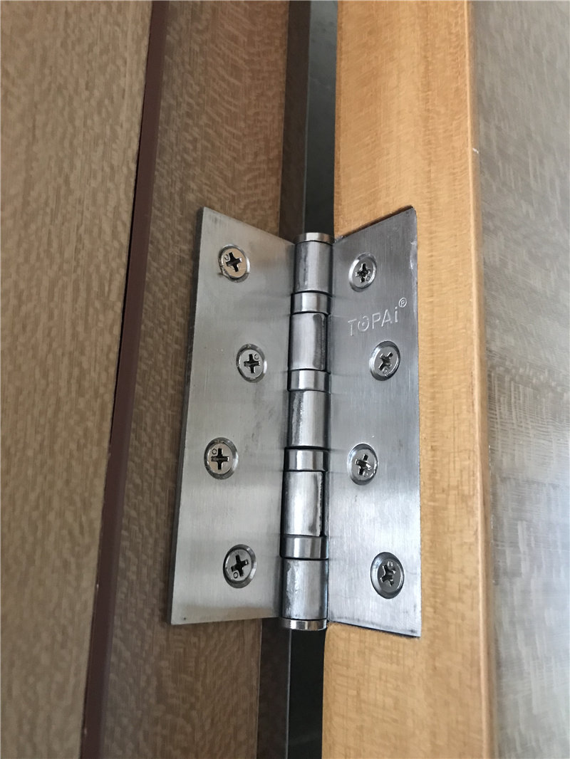 油漆門(mén)細(xì)節(jié)